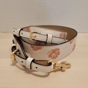 ❌️❌️ SOLD ❌️❌️ Coach Strap